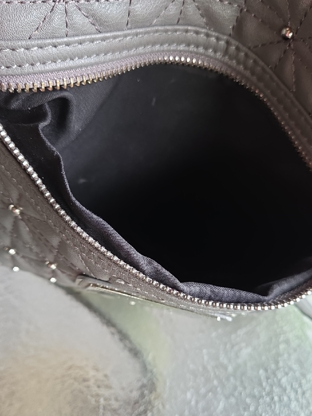 Nicole Miller Quilted Gray Crossbody Bag with Stud Detail ☆ Silver Metal Accents - Picture 9 of 16